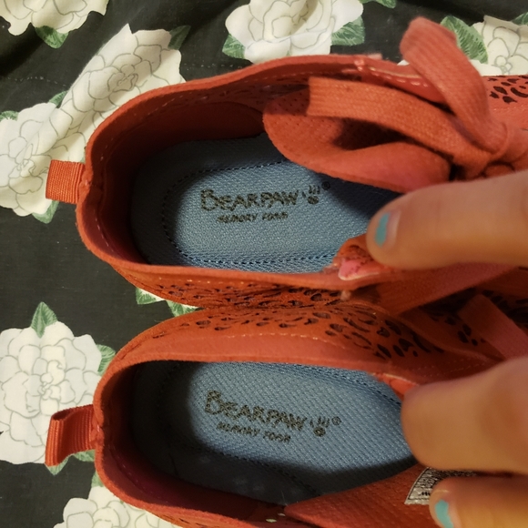 BEARPAW Rust Red/Orange Floral Cutout Sneakers - Picture 8 of 11